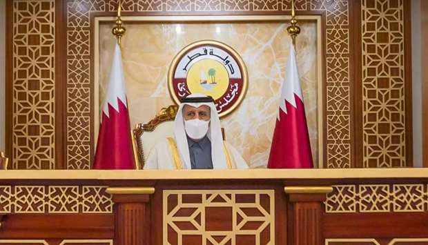HE the Speaker Ahmed bin Abdullah bin Zaid al-Mahmoud chairs the meeting.