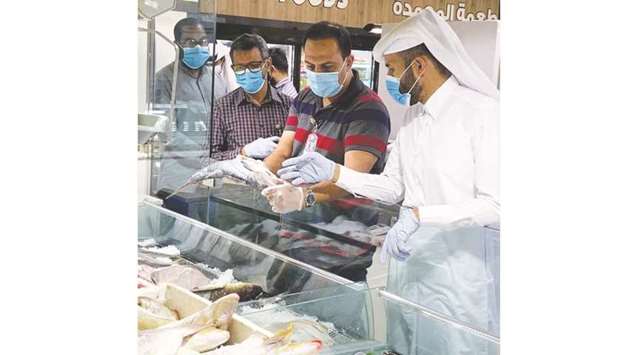 The campaign resulted in the issuance of two violation reports, in accordance with Law No 8 of 1990 on the regulation of human food control, the Ministry of Municipality and Environment said.