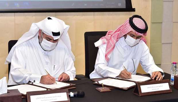 The MoU was signed by Dr Hassan al-Derham, President of QU and Yousef bin Ahmed al-Kuwari, CEO of QC.