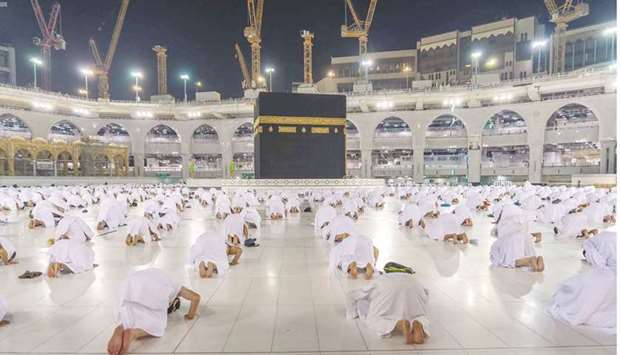 SAFETY: Muslims keep social distance whilst performing Umrah at the Grand Mosque last November. (File photo).