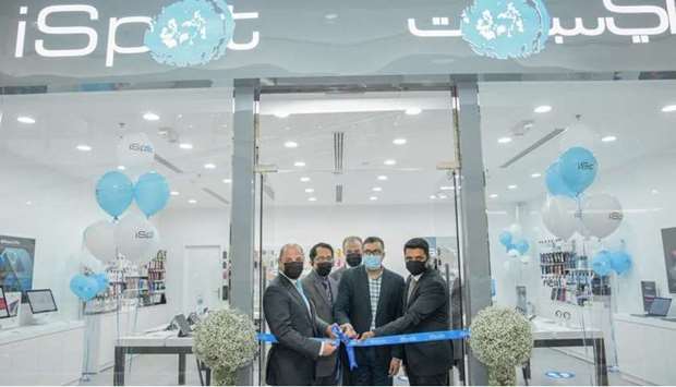 Officials at the inauguration of the store.