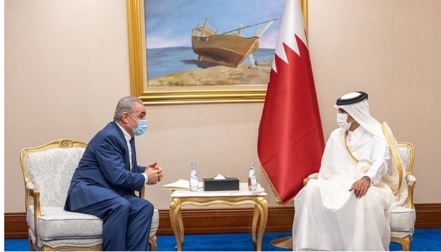 HE the Prime Minister and Minister of Interior Sheikh Khalid bin Khalifa bin Abdulaziz Al-Thani meets with the Prime Minister of the State of Palestine Dr. Mohammed Shtayyeh