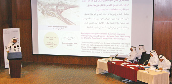 Senior engineer Nasser al-Kuwari making a presentation on Dukhan Highway East at Rayyan yesterday. 