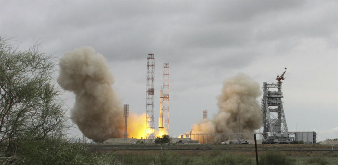 A Proton-M carrier rocket blasts off with the MexSat-1 communications satellite 