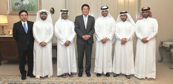 Ambassador Shingo Tsuda with guests and officials at the reception.