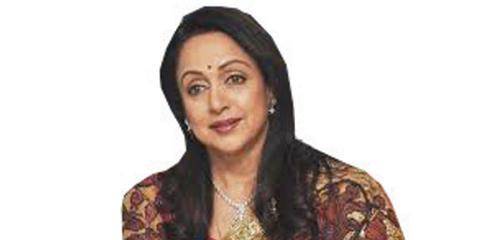  Hema Malini