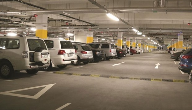 MEC has fixed a ceiling for parking fees as well as regular and VIP valet parking fees that commercial complexes and souqs could collect from their customers.