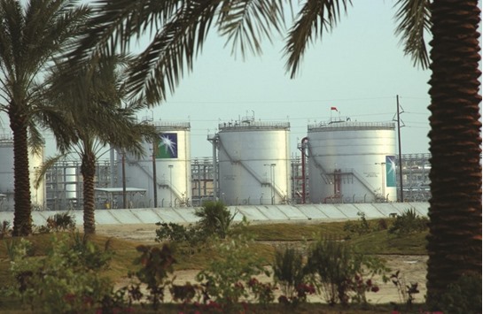 Aramco cuts Arab Light crude pricing for its buyers in Asia - Gulf Times