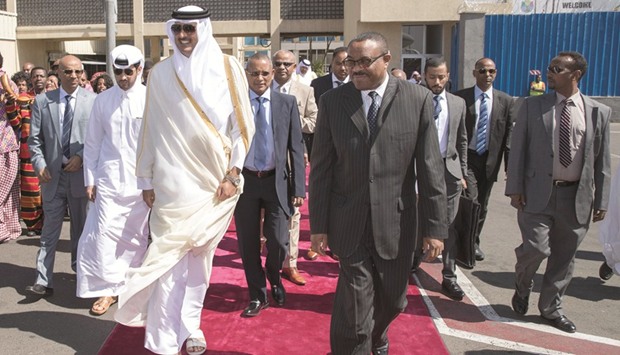 Ethiopian Prime Minister Hailemariam Desalegn sees off HH the Emir Sheikh Tamim bin Hamad al-Thani at the airport in Addis Ababa yesterday.