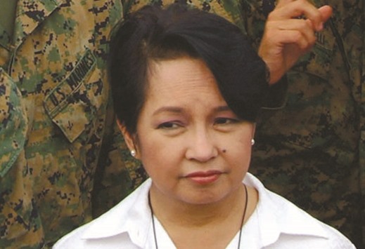 Arroyo: backing charter change