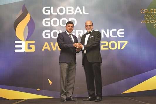 Seetharaman receiving the u2018Global Good Governance (3G) Awards 2017u2019 for Doha Bank in Dubai recently.