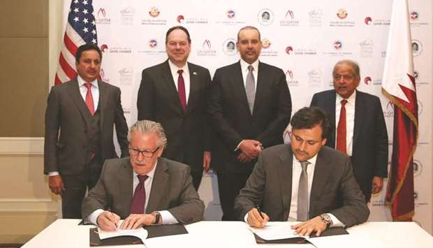 HE Sheikh Ahmed bin Jassim bin Mohamed al-Thani and other dignitaries at the signing of the MoU between Astad and Aecom.