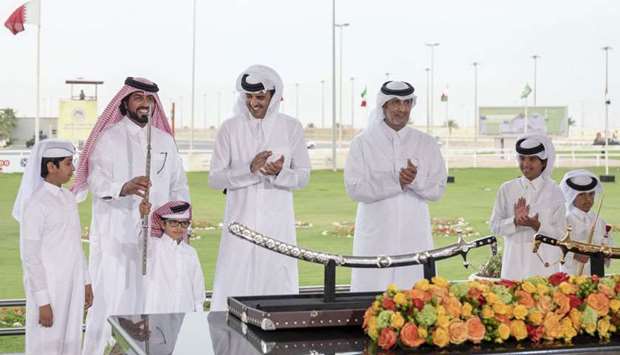 Amir honours winners of Arabian Camel Festivalrnrn