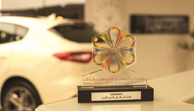 Maserati Qatar is presented with the u2018Best DJWE Sponsoru2019 award.