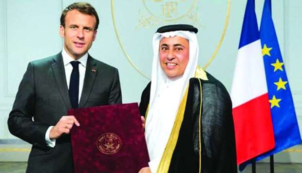 Macron receives envoy's credentials