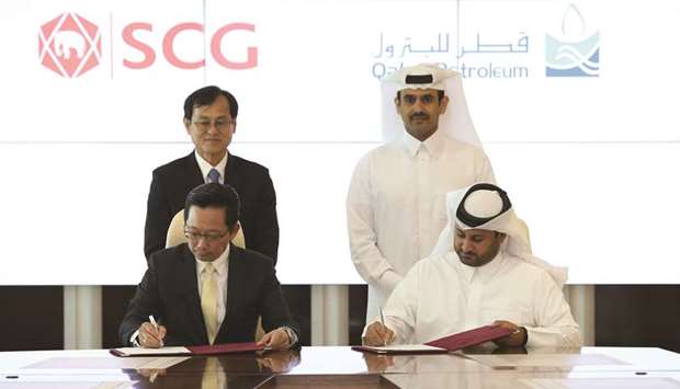 The signing of the 10-year naphtha sale agreement between Qatar Petroleum and Thailandu2019s SCG Chemicals.