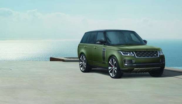 The new Range Rover SVAutobiography Ultimate editions 'represent the pinnacle of Land Roveru2019s luxury SUV family'.