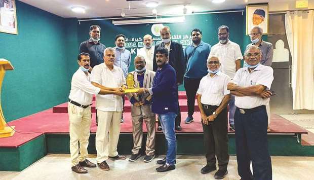 Kerala Muslim Cultural Centre (KMCC) state sports wing recently bade farewell to Kunjumon Klary, KMCC state vice president and resident of Qatar for over 43 years. Kunjumon Klary was a leading figure in many socio-cultural activities during his stay in Qatar.