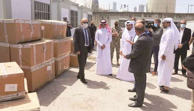 The aid consignment was received by several diplomats at the Embassy of Qatar in Lebanon and Lebanese customs officials.