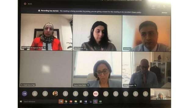 Participants at the seminar.