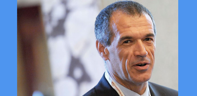 Cottarelli: To discuss with Chinese authorities their decision to weaken the currency.