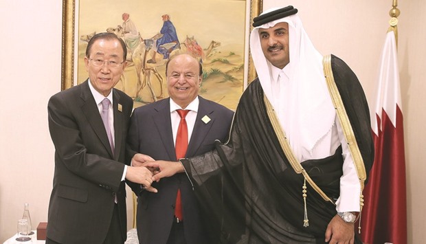 HH the Emir Sheikh Tamim bin Hamad al-Thani held a meeting with Yemeni President Abd-Rabbu Mansour  Hadi  and  UN Secretary-General  Ban Ki-moon