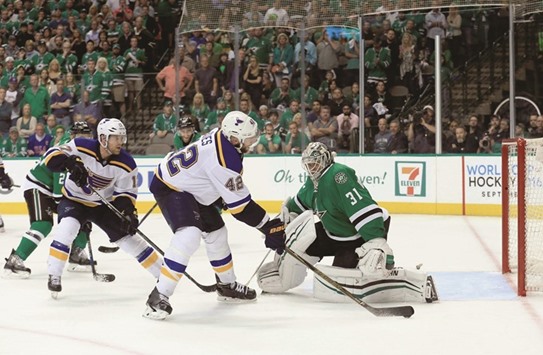 St. Louis Bluesu2019 David Backes (centre) scores winning goal against the Dallas Stars. (AFP)