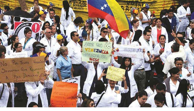 Medical personnel demonstrate against the Venezuelan government policies in the border town of San Cristobal. The shortage of medicines in Venezuela exceeds 85%, revealed the president of the pharmaceutical federation of Venezuela, Freddy Ceballos.