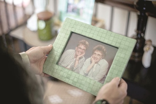 FATAL MISTAKE: Joyce Oyler, left, in the frame with her sister, died because of medication mistakes by a Missouri pharmacy and home health agency.