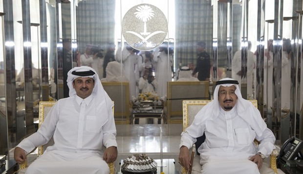 HH the Emir Sheikh Tamim bin Hamad al-Thani met with the Custodian of the Two Holy Mosques King Salman bin Abdulaziz al-Saud of Saudi Arabia in Jeddah Monday. During the meeting, they reviewed the strong fraternal relations and means of developing and strengthening them.