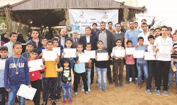 Participants of the initiative with officials.