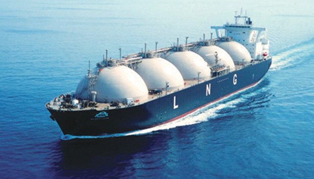 RWE plans to increase its LNG portfolio but has no volume targets for this year or next