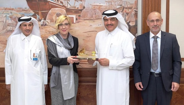 HE the Minister of Municipality and Environment Mohamed bin Abdullah al-Rumaihi met yesterday with Bosnia and Herzegovina Minister of Tourism and Environment Protection Edita Dapo. 