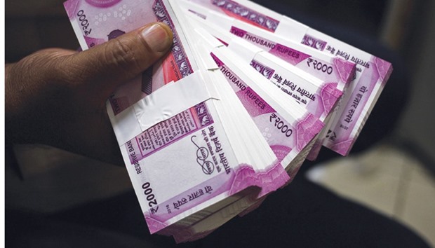 The rupee is delivering the best carry-trade returns in emerging markets this year, toppling the Indonesian rupiah, which was 2016u2019s king in Asia