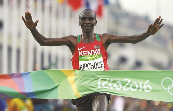 Kenyan Olympic champion Eliud Kipchoge will take to the Monza motor racing track this weekend, along with Ethiopiau2019s Lelisa Desisa and Eritreau2019s Zersenay Tadese to try and produce a sub-two hour marathon time.