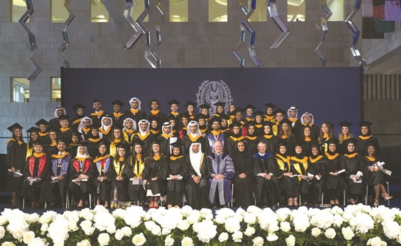 HE Sheikha Hind bint Hamad bin Khalifa al-Thani with the graduates and other officials.