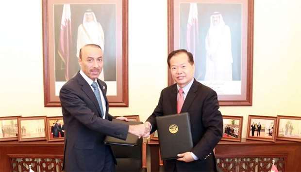 Qatar's ambassador to the China Sultan bin Salmeen al-Mansouri and Wang Jin Qin, representative of the government of the People's Republic of China, signed the agreement.