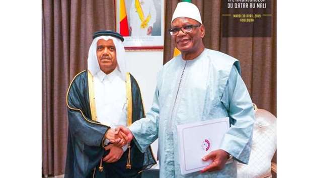 His Highness the Amir Sheikh Tamim bin Hamad al-Thani sent Wednesday a written message to Mali President Ibrahim Boubaker Keita, pertaining to the bilateral relations between the two countries and means of supporting and developing them. The message was handed over by Qataru2019s ambassador to Mali Ahmed bin Abdulrahman al-Sunaidi during a meeting with the Mali President in the Presidential Palace in Bamako.
