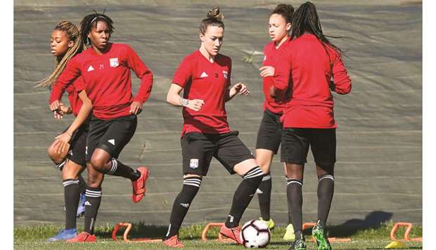 Defender of Englandu2019s football team Lucy Bronze (C) attends a training session ahead of the FIFA Womenu2019s World Cup, at the Groupama Olympique Lyon training centre in Decines-Charpieu near Lyon, France. (File photo)