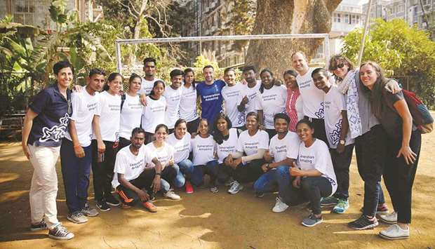 SC Global Ambassador Xavi Hernandez visited a Generation Amazing site in Mumbai to mark the construction of a new community pitch and take part in a game of football with programme participants and youth ambassadors from across India.