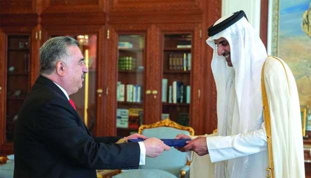 Amir receives credentials of Iraqi ambassador