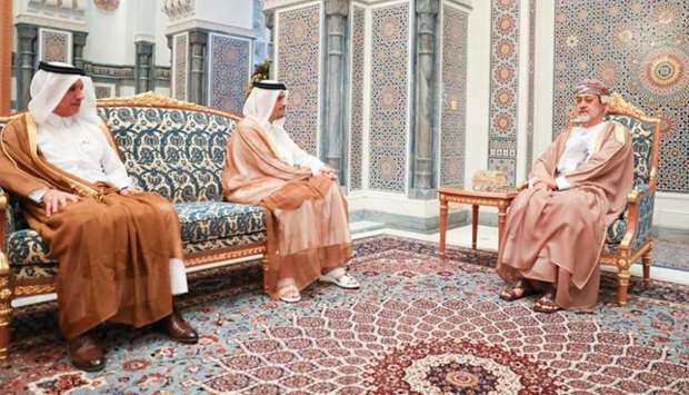 Sultan of Oman meets Qatar's FM