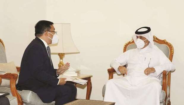 During the meeting, they reviewed bilateral co-operation relations between the two countries.