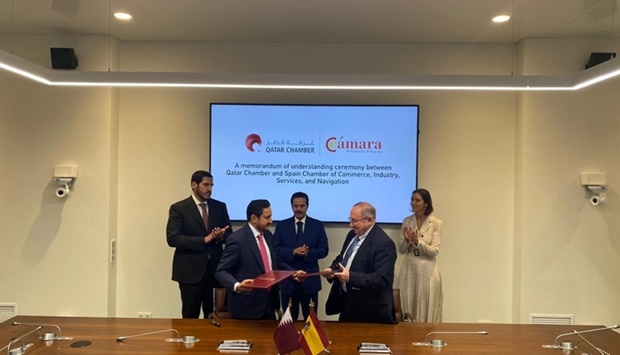 The agreements were signed by QC Chairman Sheikh Khalifa bin Jassim al-Thani in the presence of HE the Minister of Commerce and Industry, Sheikh Mohammed bin Hamad bin Qassim al- Abdullah al-Thani and Reyes Maroto, Minister of Trade, Industry and Tourism of Spain.