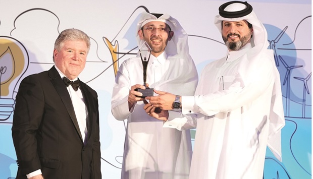 The award was received by Tareq Hussain al-Khalaf, director, Public Relations & Communication Department, and Saif Jassim al-Kuwari, director, National Product Competitiveness Support Department.