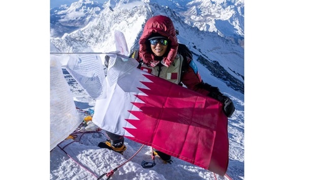 In a historic achievement, mountaineer Sheikha Asma bint Thani al-Thani has become the first Qatari woman to reach the summit of Mount Everest.