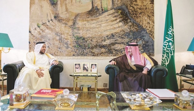 The meeting dealt with reviewing bilateral co-operation and the means to enhance them, in addition to the latest Arab, regional, and international developments.