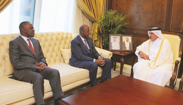 Held in the ministryu2019s offices on Monday, the meeting reviewed aspects of co-operation between Qatar and Cote d'Ivoire in the fields of transportation, air transportation and civil aviation, and ways to further enhance them.