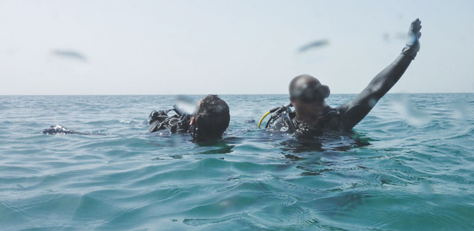 A rescue training demonstration in a dive site at Mesaieed. PICTURE: Khalid Zaki