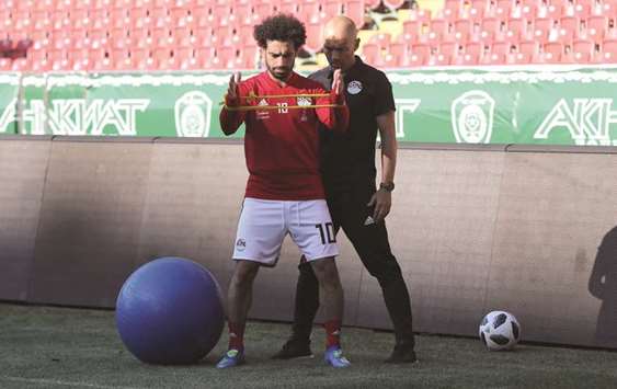 Egyptu2019s forward Mohamed Salah (L) attends a training session at the Akhmat Arena stadium in Grozny yesterday.